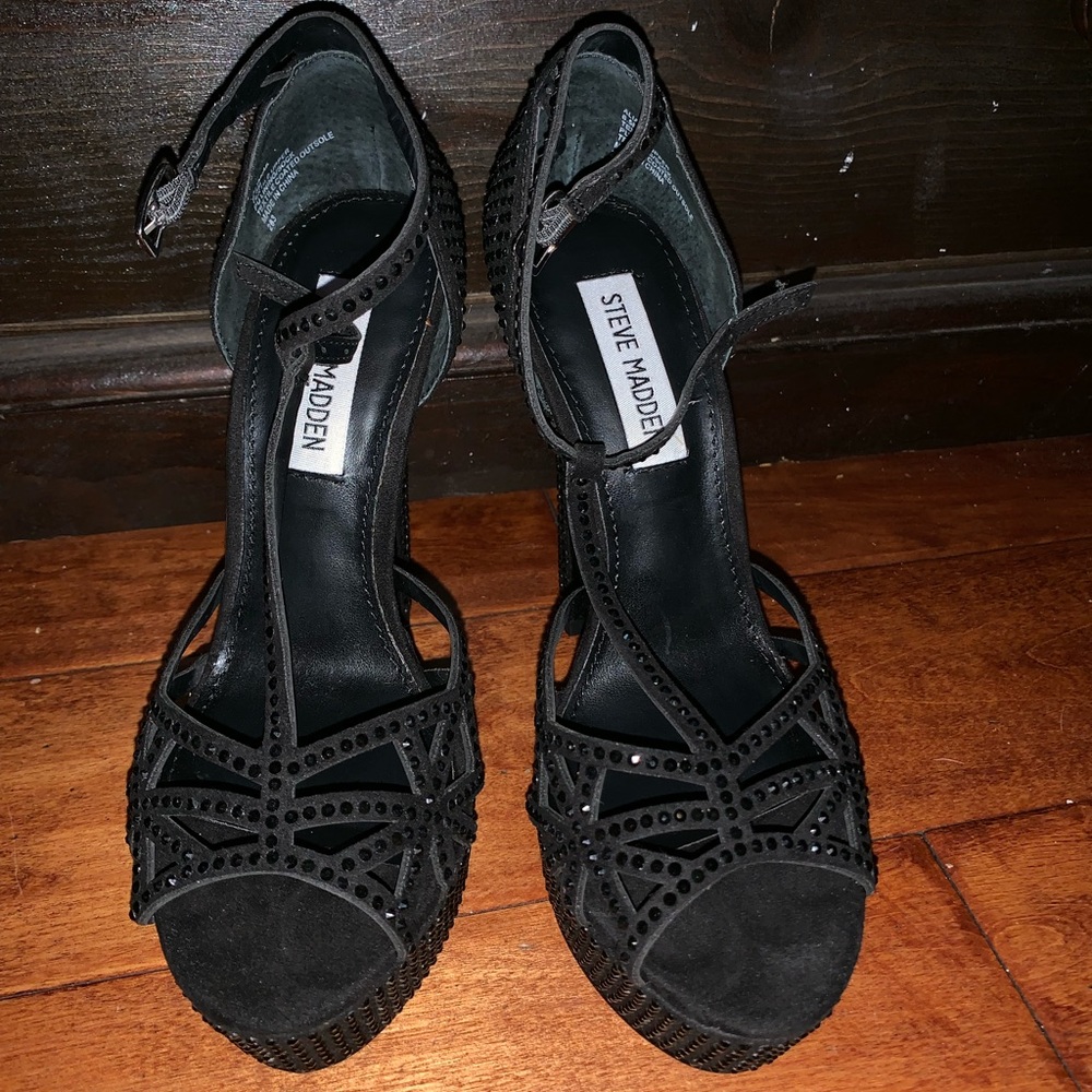 Black Steve Madden heels